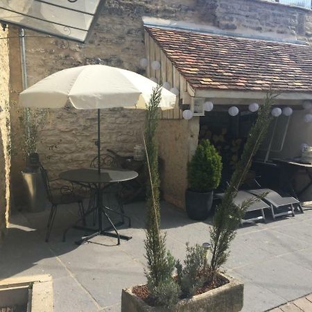Le Gite Du Petit Lavoir Bèze Exterior foto